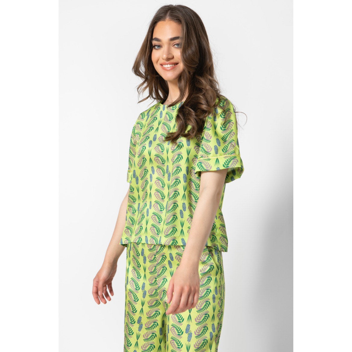 Robin Top v.3.2.- Short Sleeved Silky Printed Top