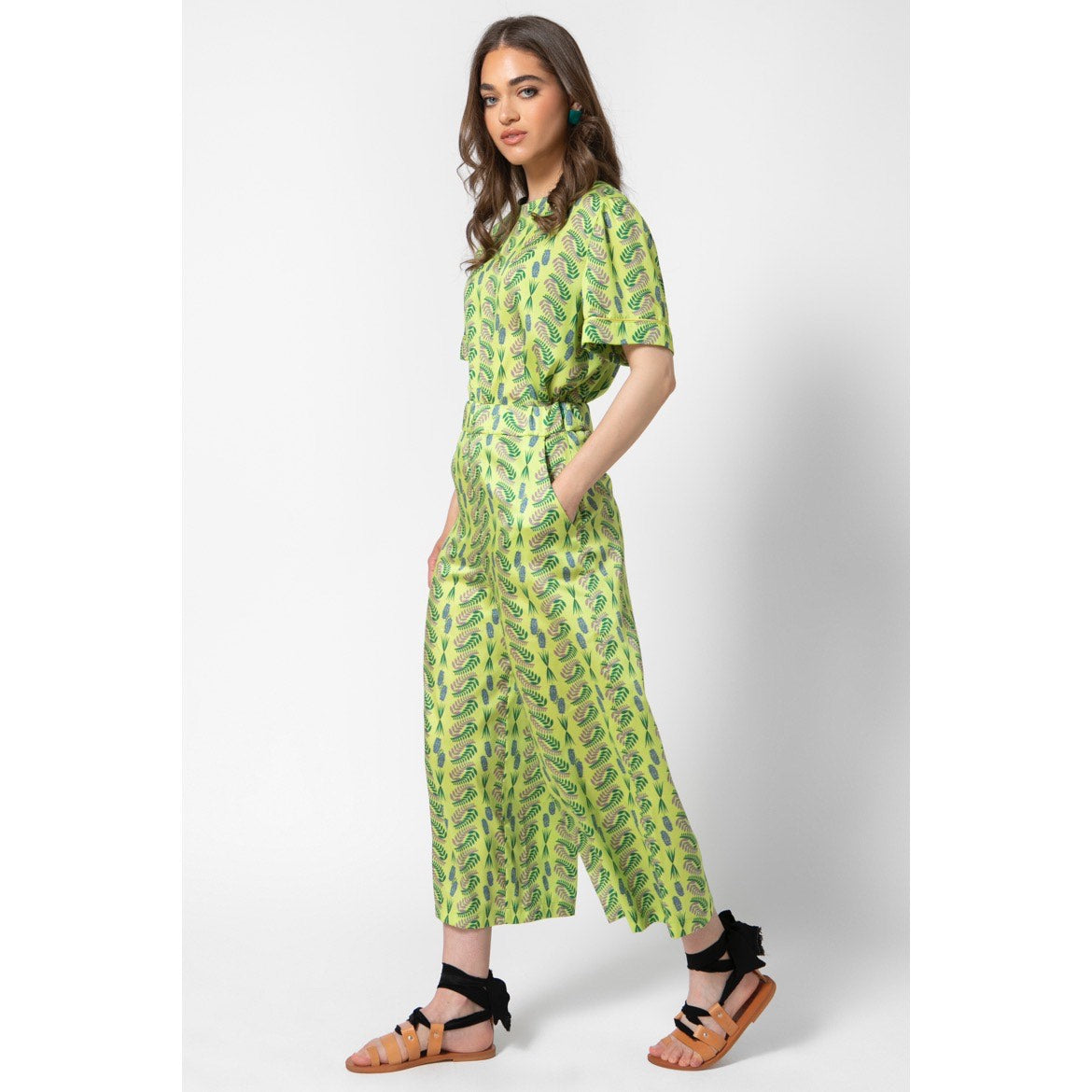 Olive Trousers v.1.1 - Loose Fit Printed Silky Trousers