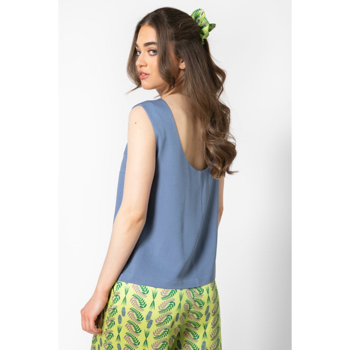 Iris Top - Sleeveless Viscose Top with Keyhole Neckline
