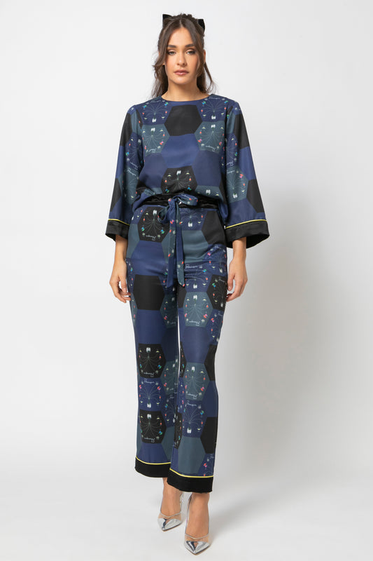LILLY TOP-CROP TOP WITH SLEEVES